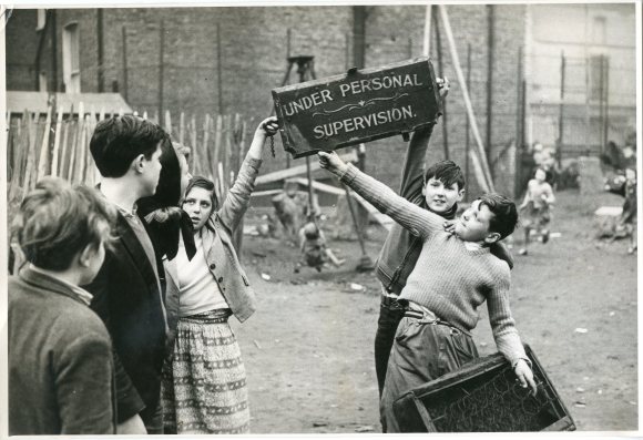 Notting Hill Adventure Playground, c.1960 (c) Donne Buck/V&A Museum, London